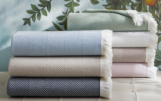 Leo Oversize Throw