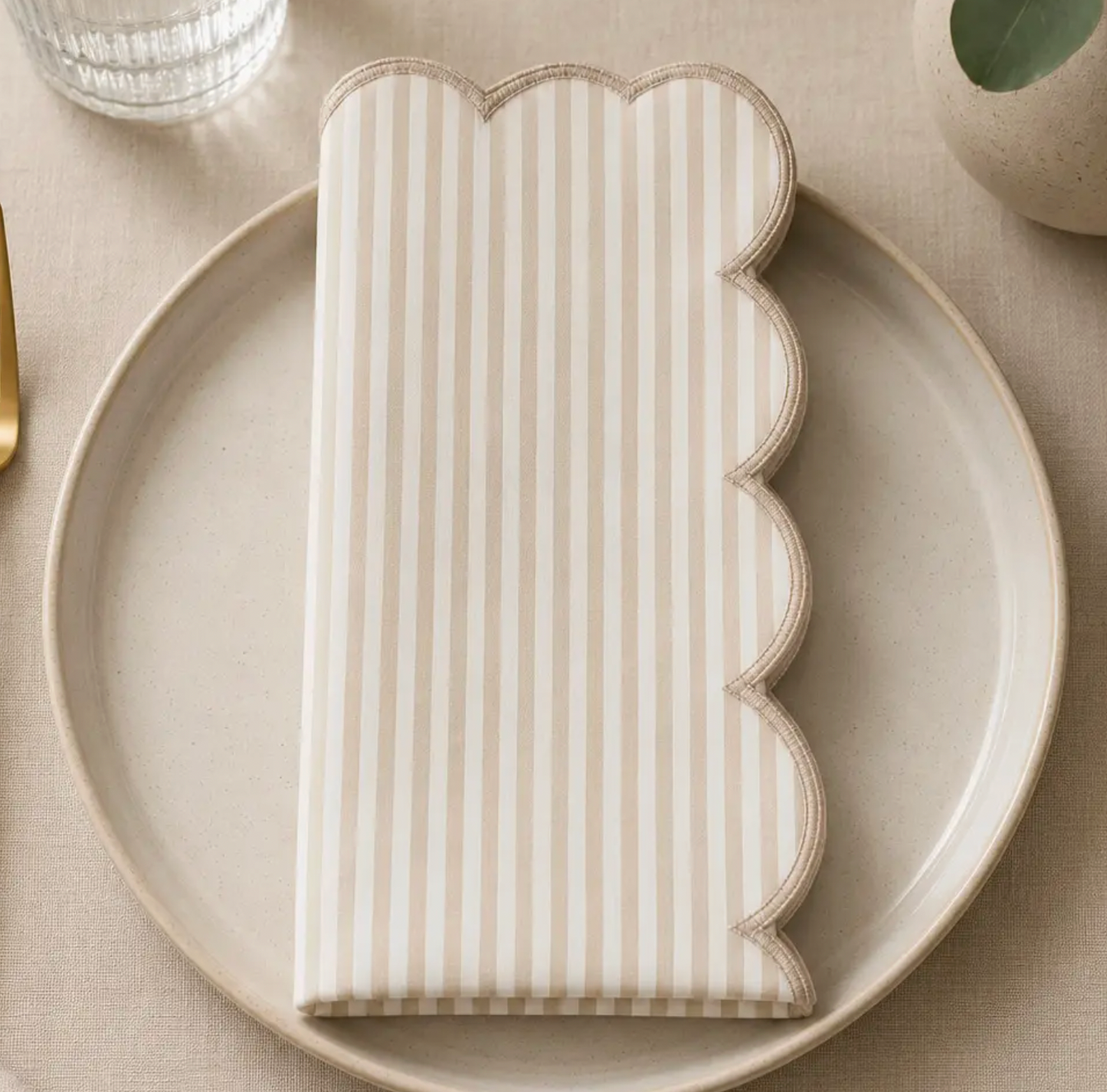 Natural and White Scalloped Striped 20" Cloth Napkin