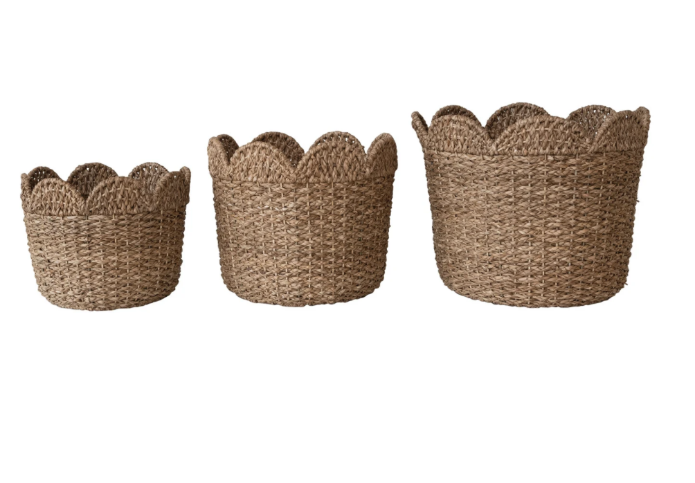 Large Scalloped Rattan Basket
